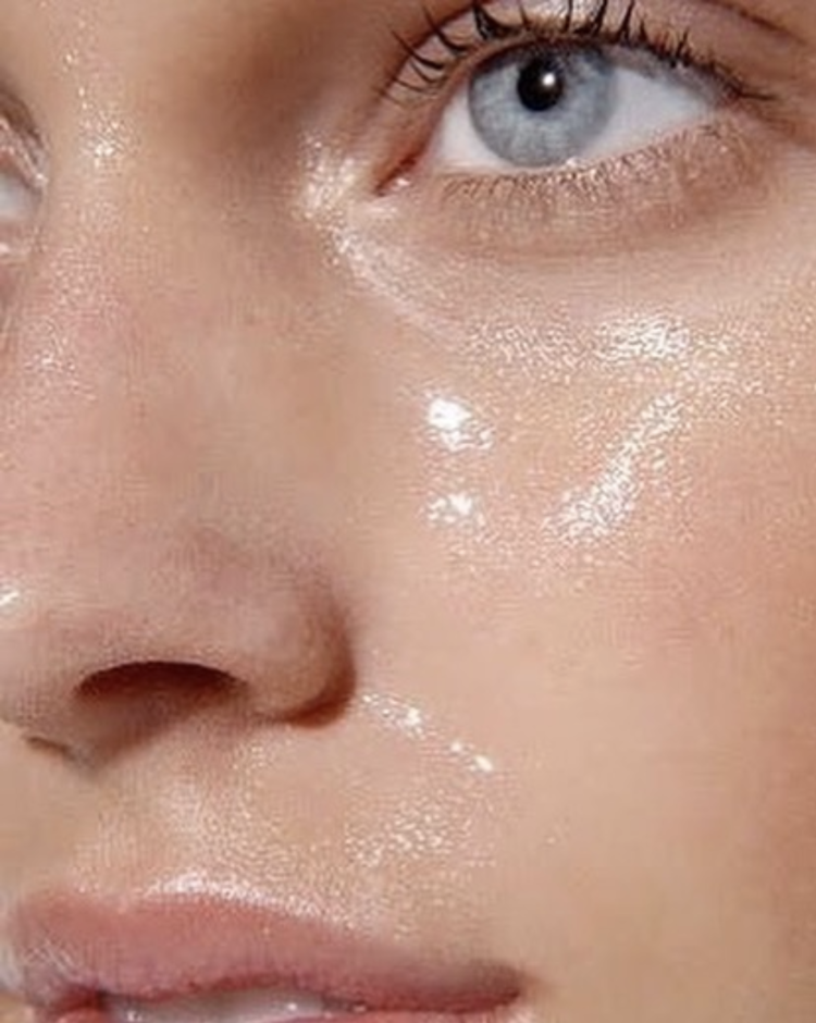 What You Should Know About LED Facials
